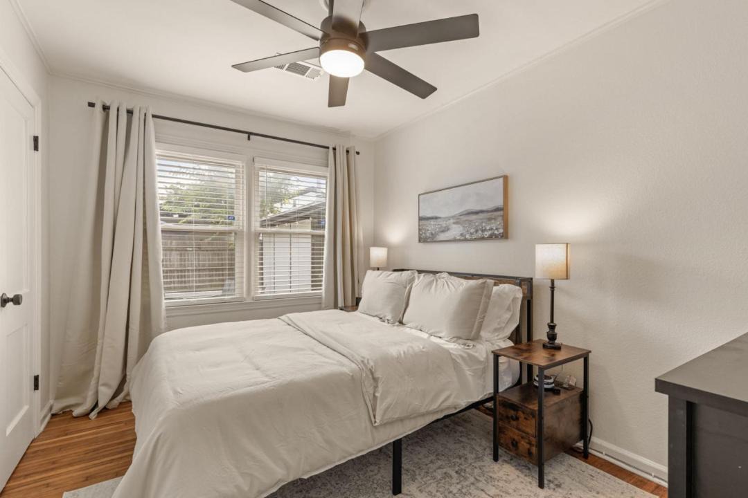 Photo of Bedroom in Turner Park