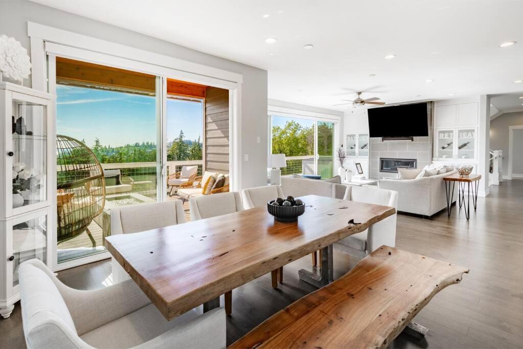 Photo of Others in Samish Hill