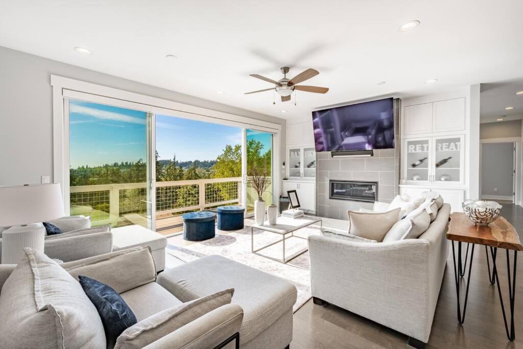 Photo of Others in Samish Hill