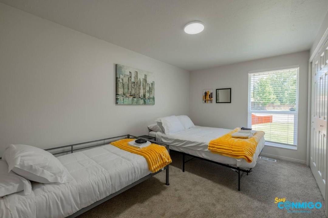 Photo of Bedroom in Sandy