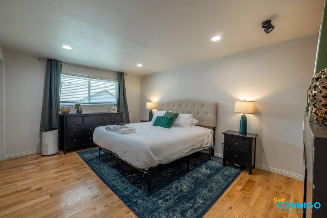 Photo of Bedroom in Sandy