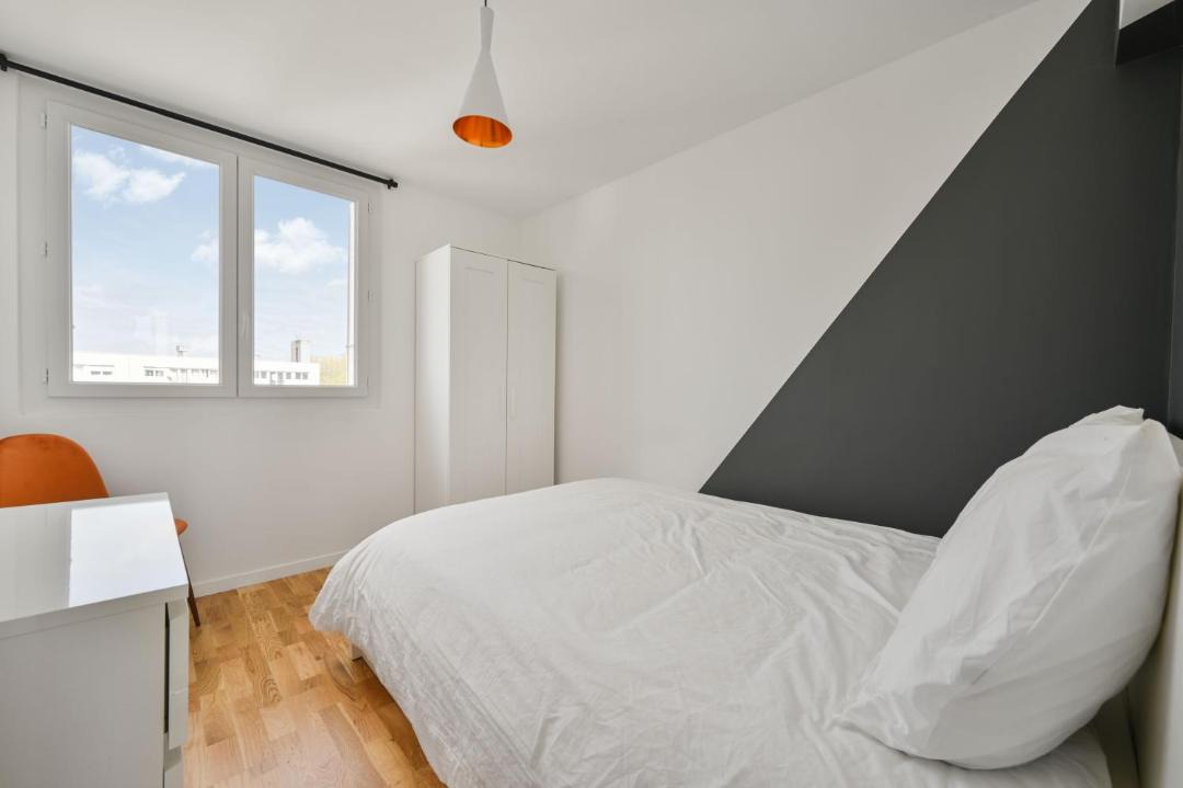 Photo of Bedroom in Villejuif