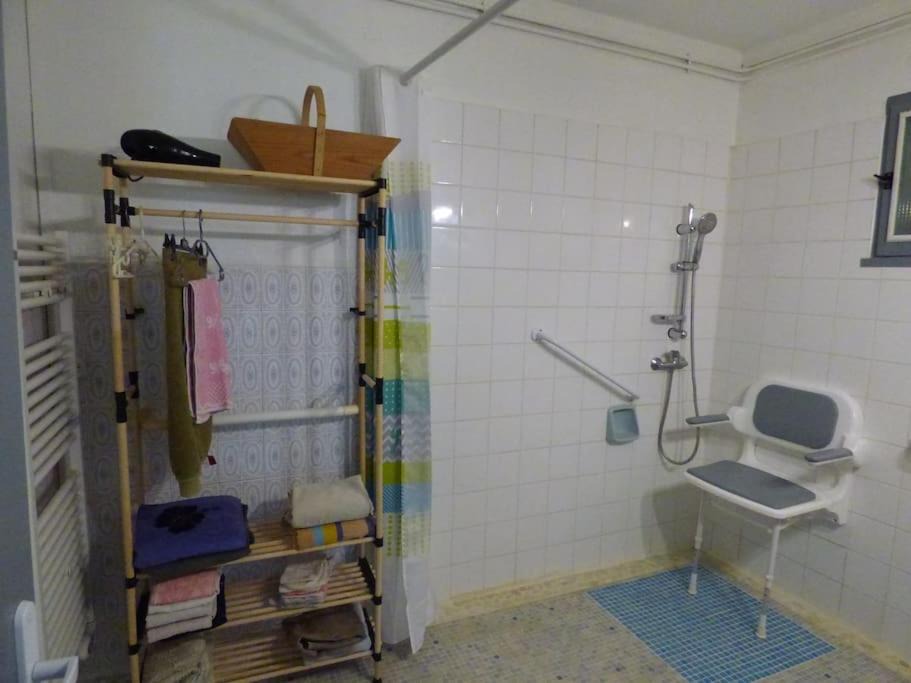 Photo of Bathroom in Coutras
