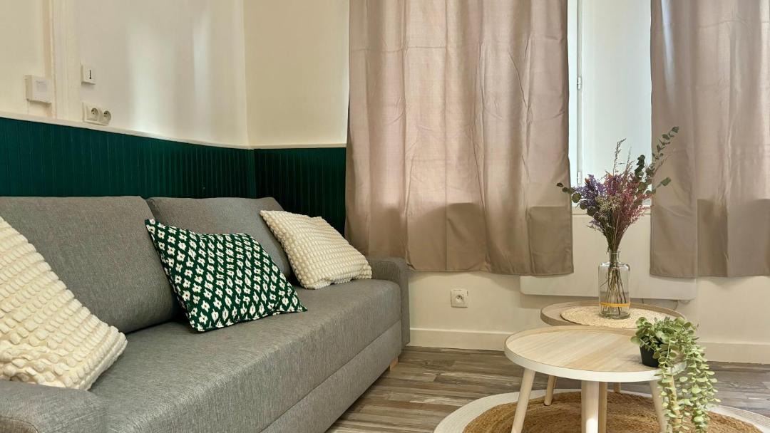 Photo of Livingroom in Coteaux Ouest