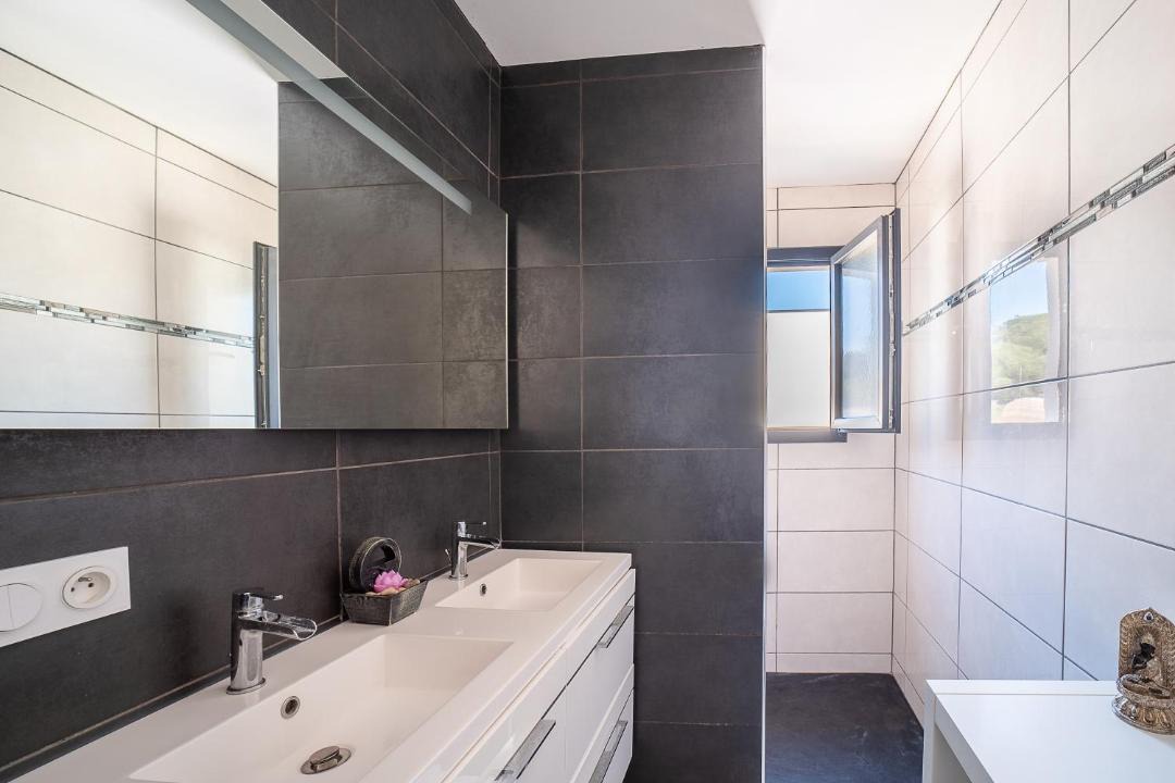 Photo of Bathroom in Peyrestortes