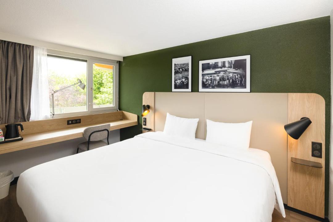 Photo of Bedroom in Taverny