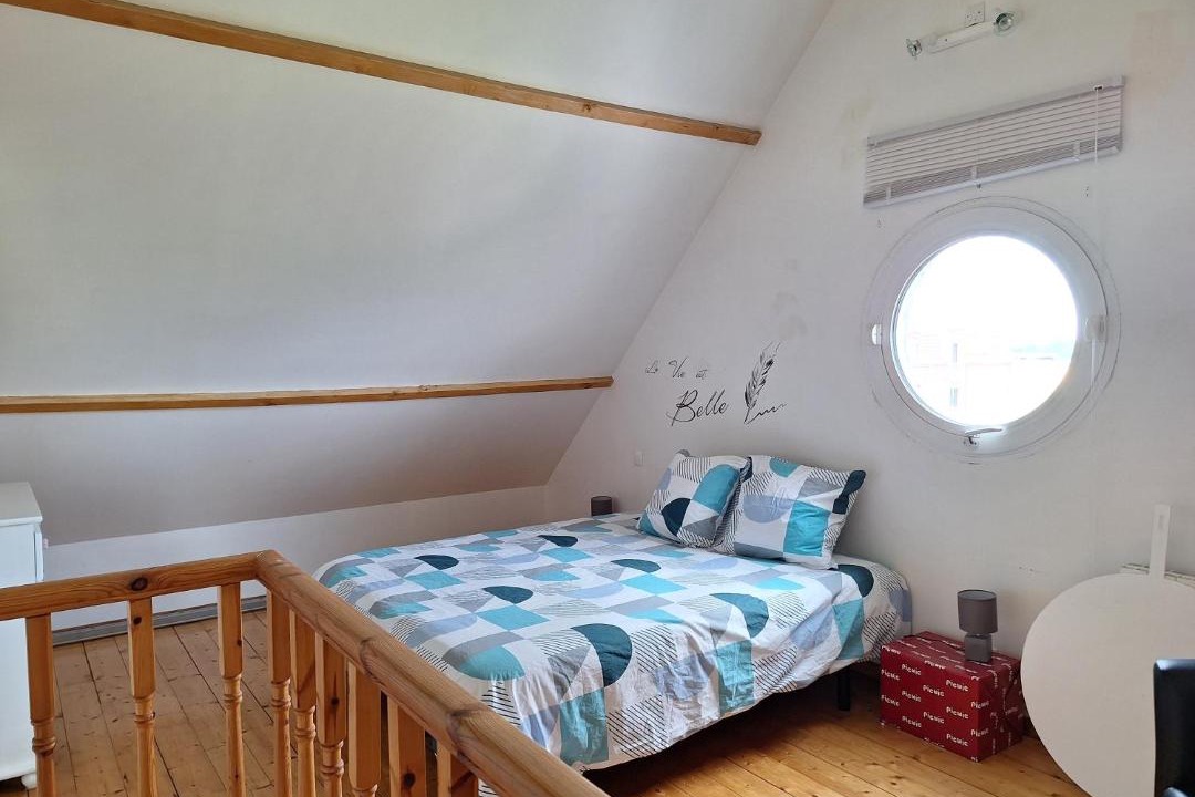 Photo of Bedroom in Perenchies