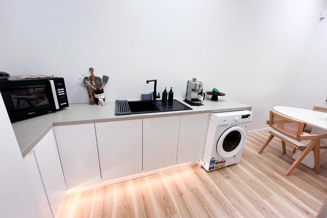 Photo of Others in Albany