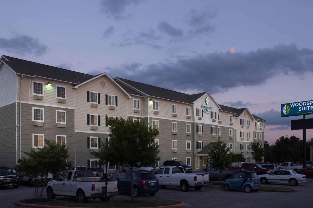 Photo of Buildings in Windsor Hills