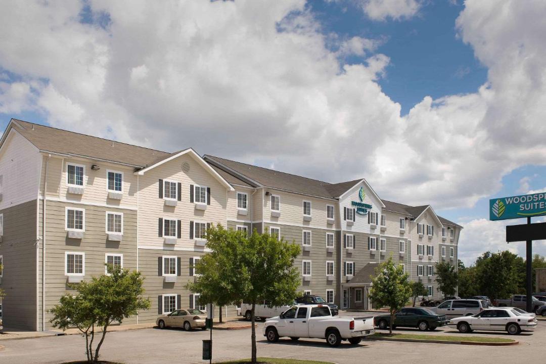 Photo of Buildings in Windsor Hills