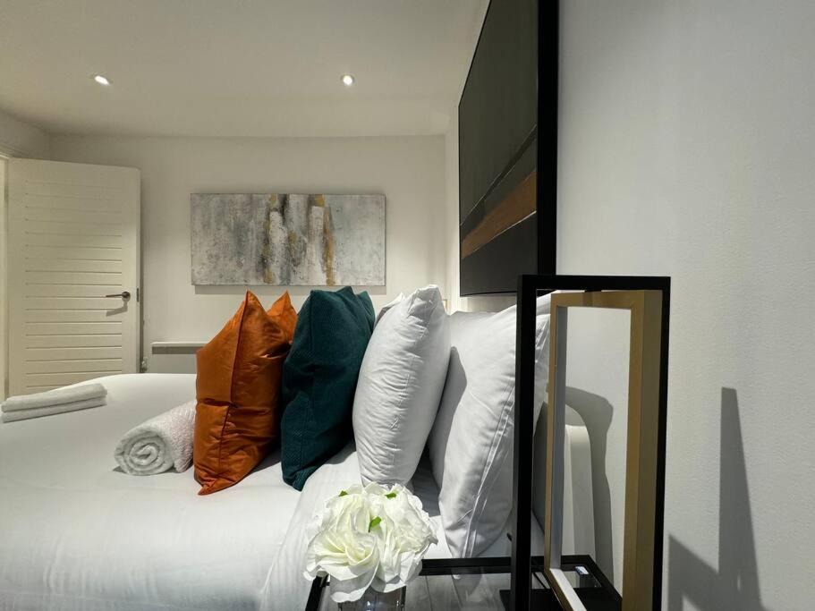 Photo of Others in London Borough of Croydon