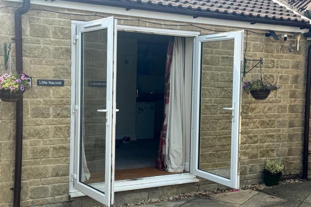 Photo of Buildings in Shoscombe