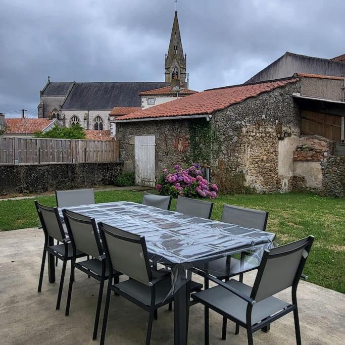 Photo of Others in Mauleon