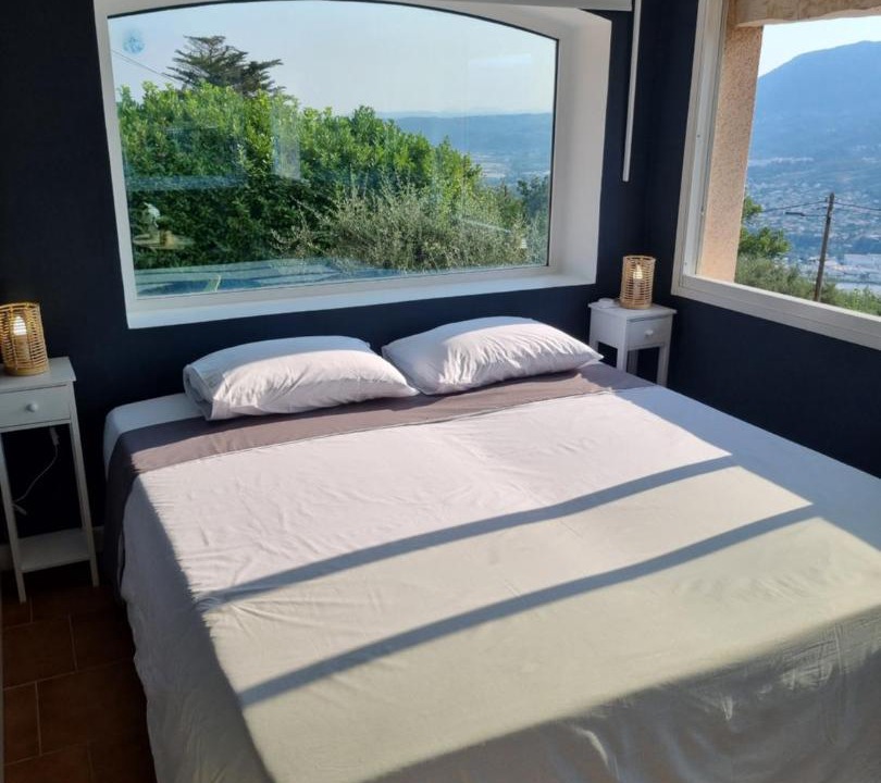 Photo of Bedroom in Porcio