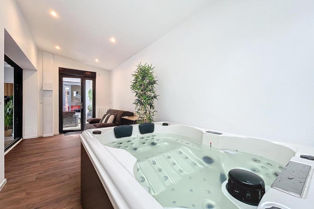 Photo of Others in Montlucon