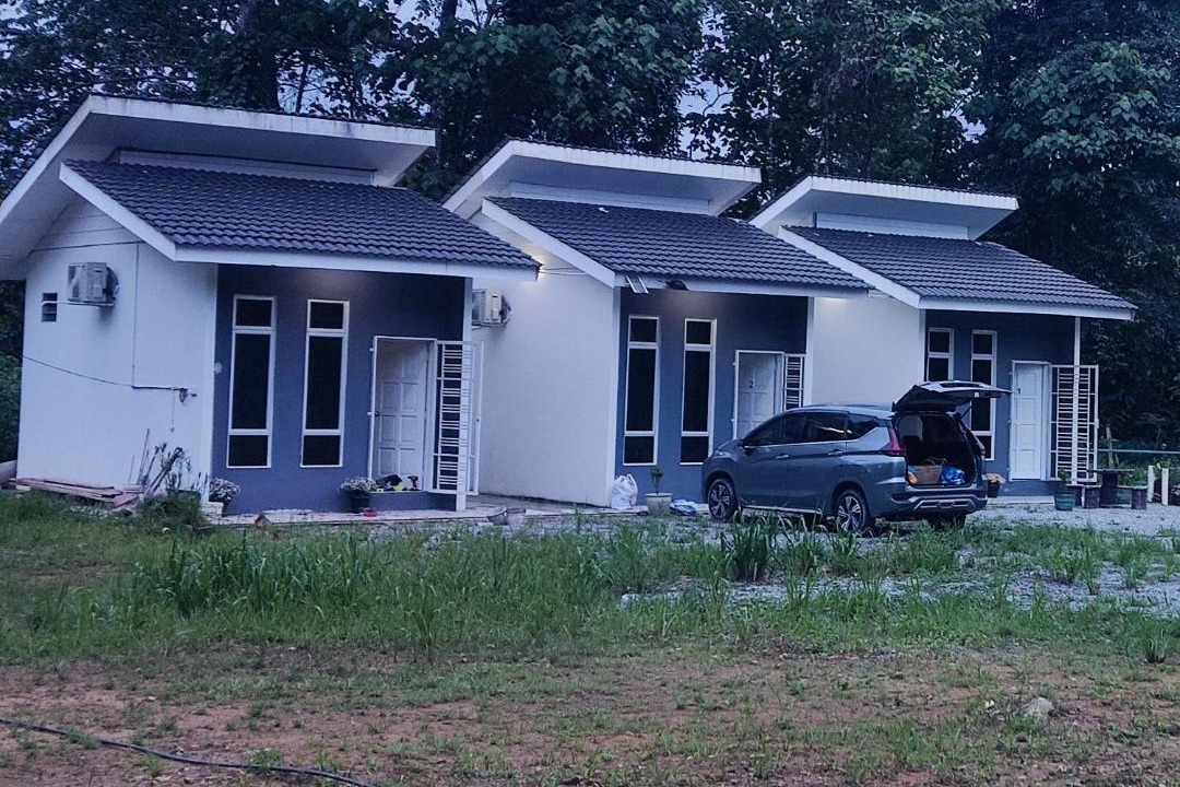 Photo of Buildings in Jeli