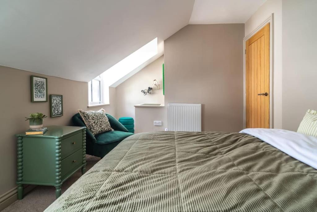 Photo of Bedroom in Pontneddfechan