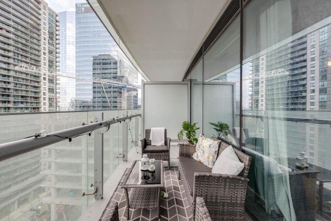 Photo of Patio Balcony in Toronto Entertainment District