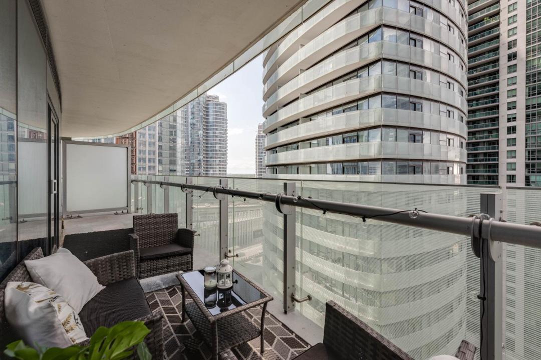 Photo of Patio Balcony in Toronto Entertainment District