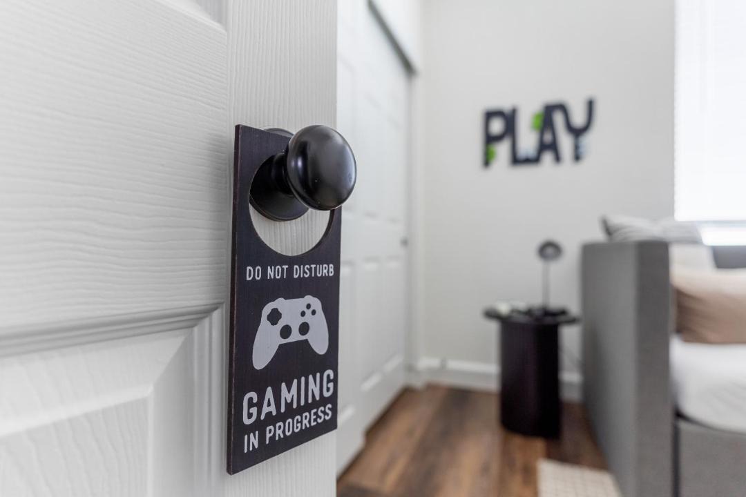 Photo of Others in Linda