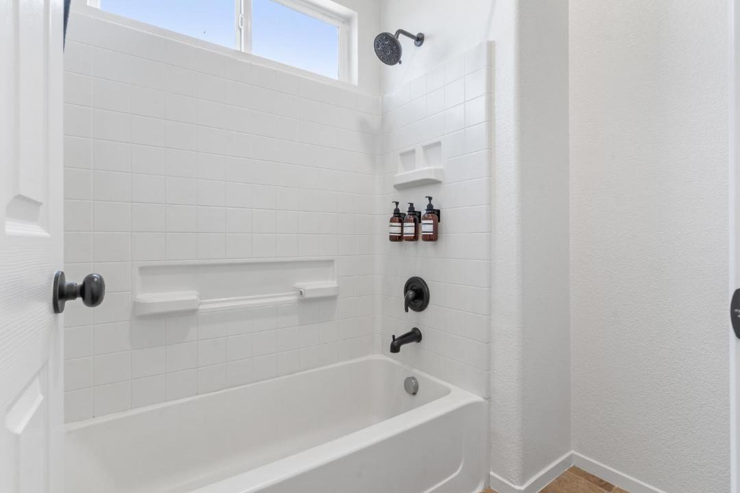 Photo of Bathroom in Linda