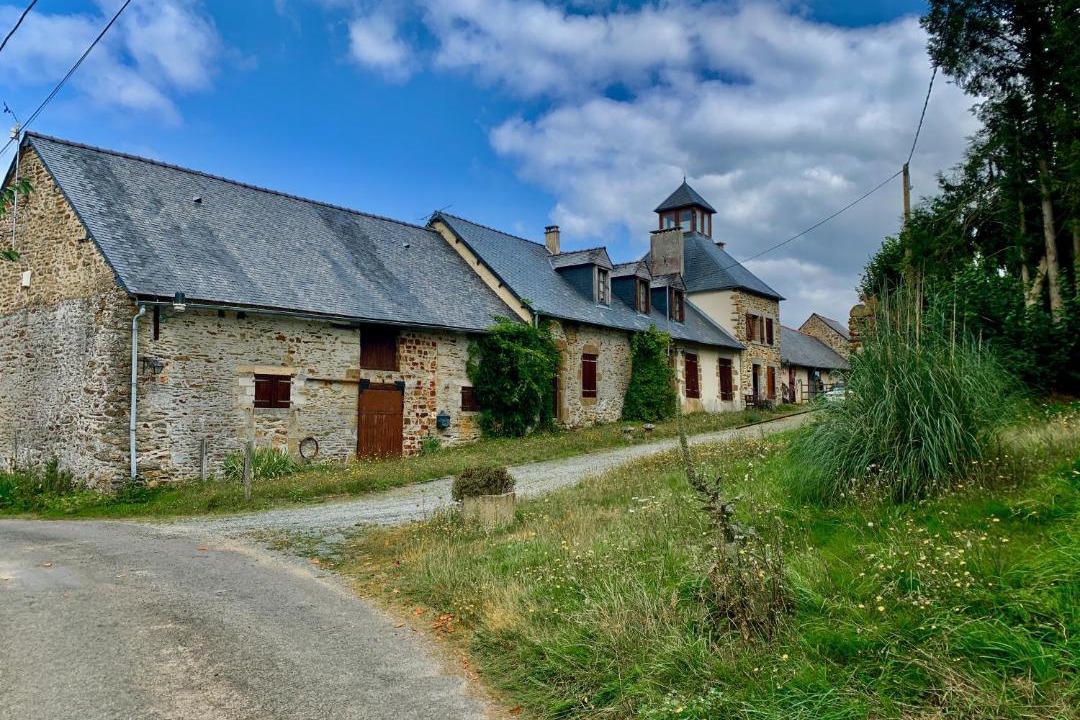 Photo of Others in Courcite