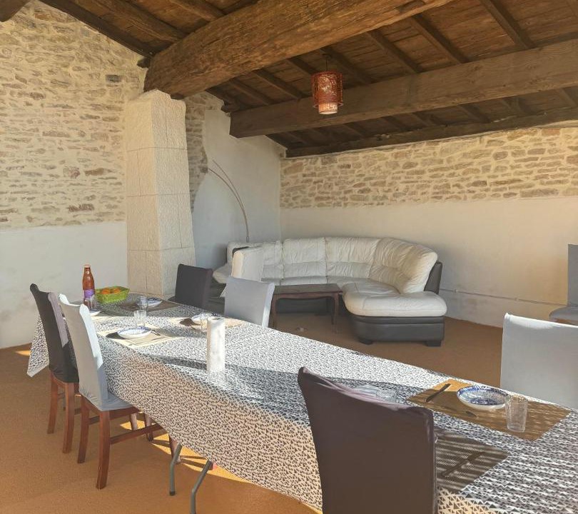 Photo of Others in Sance