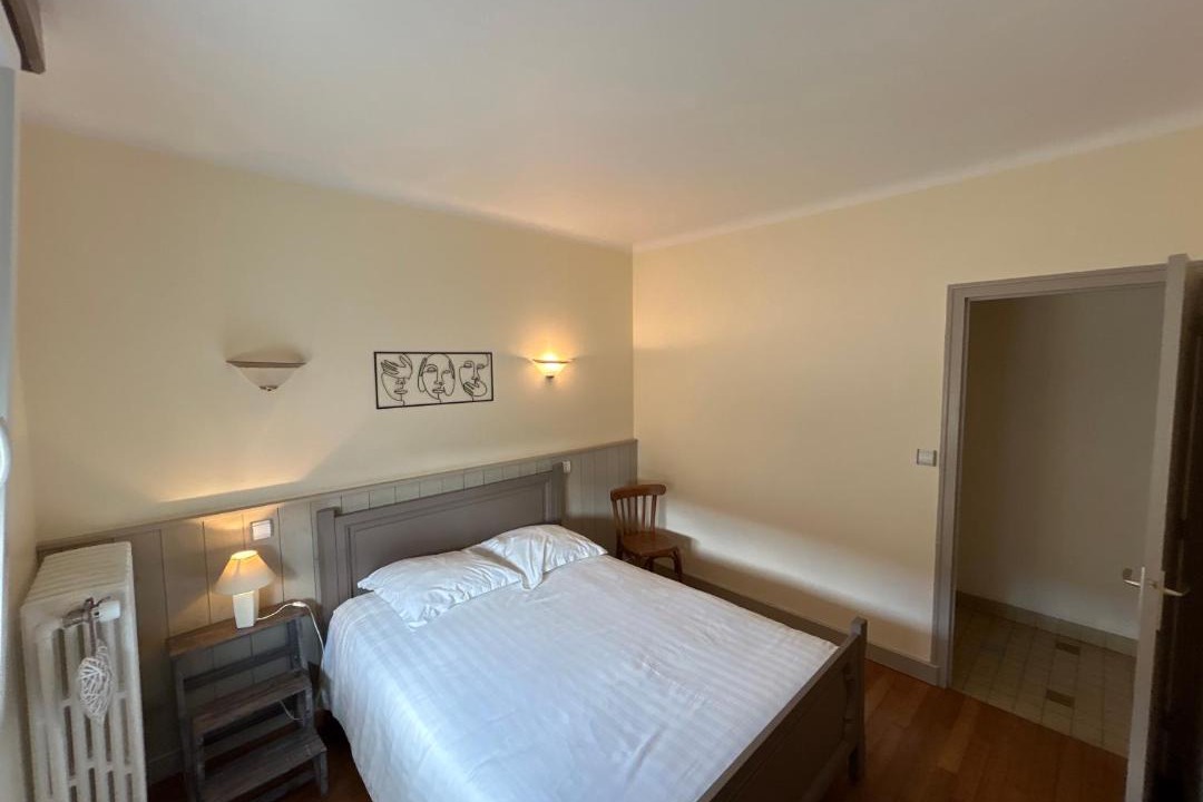 Photo of Bedroom in Yevres-le-Petit