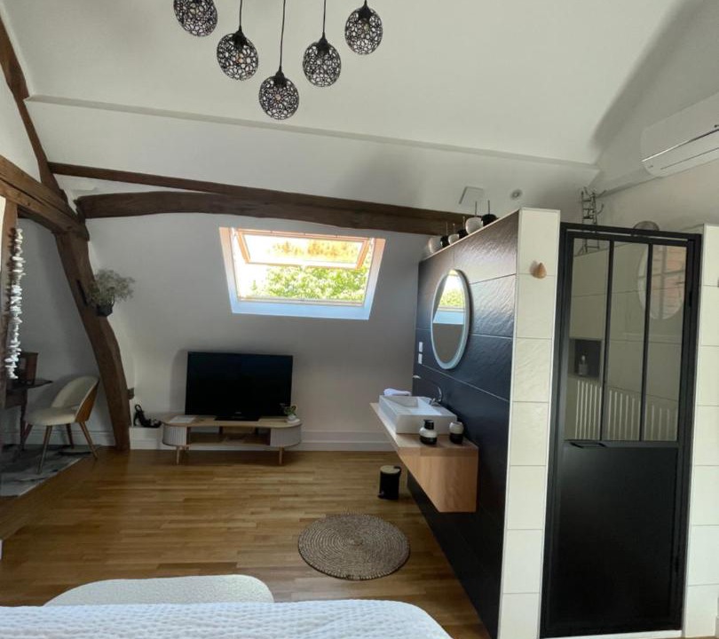 Photo of Others in Clery-Saint-Andre