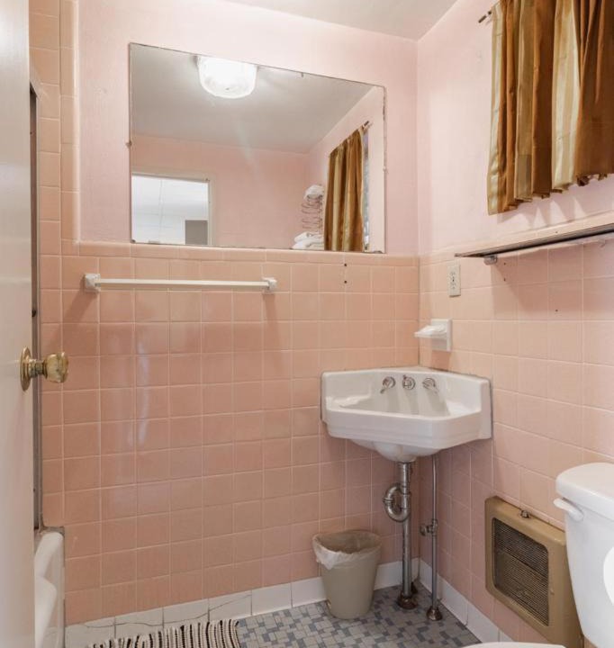 Photo of Bathroom in DuBois