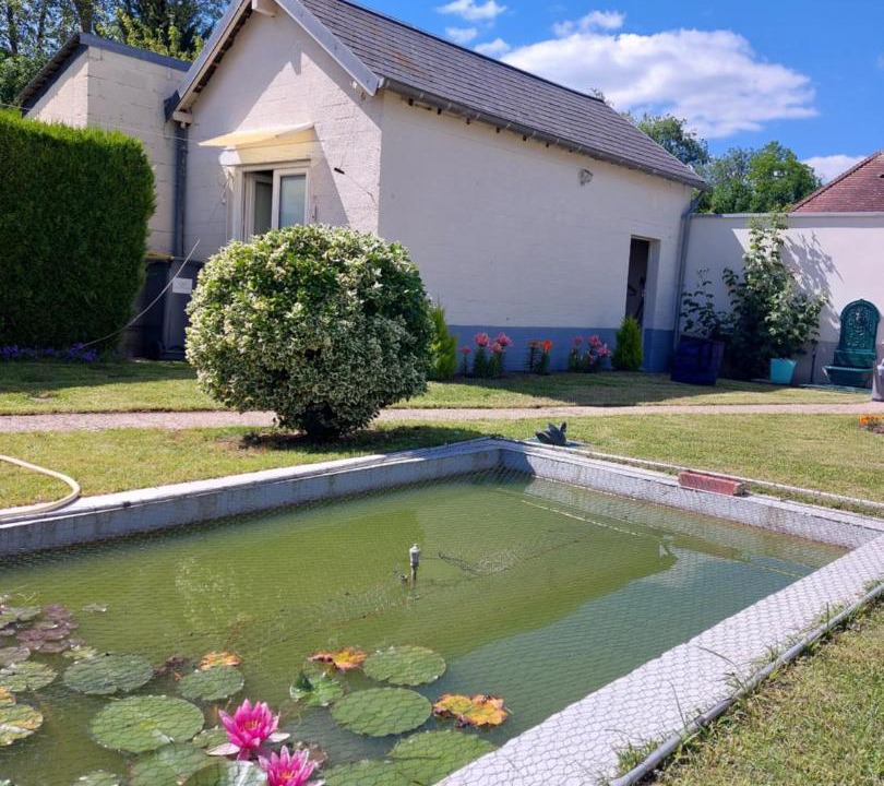 Photo of Others in Olivet