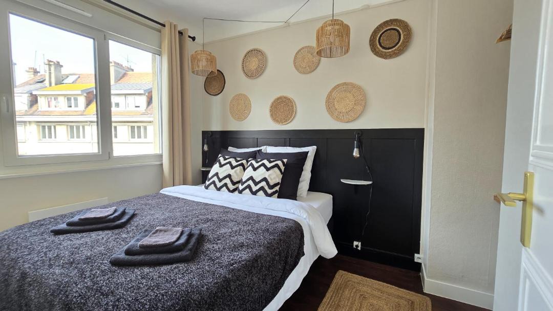 Photo of Bedroom in Calais City Center