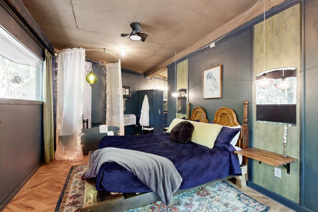 Photo of Bedroom in Lost Bridge Village