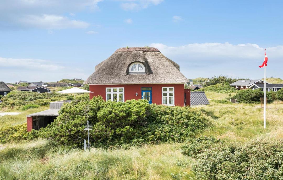 Photo of Others in Houvig Strand