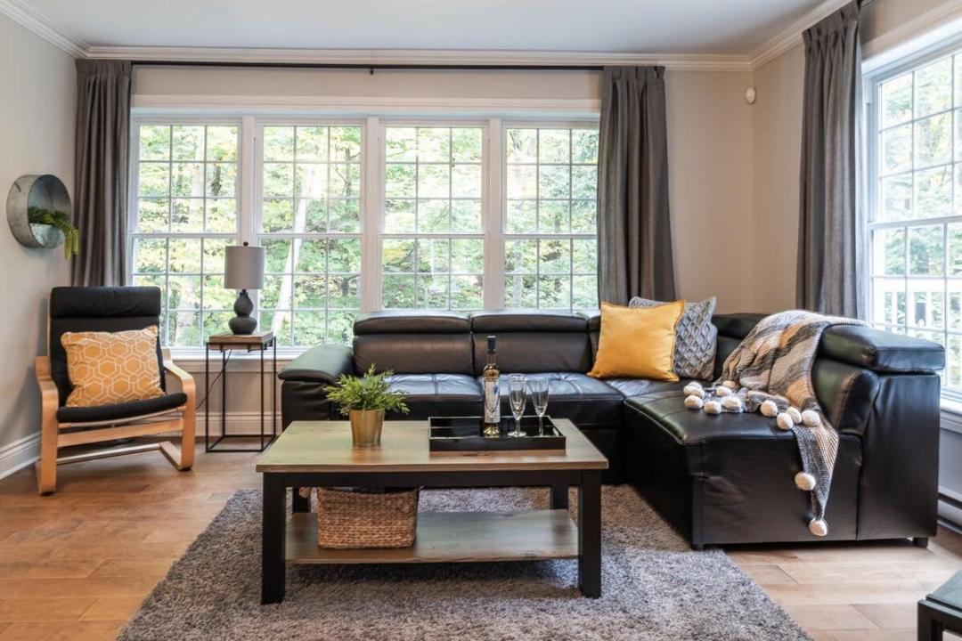 Photo of Livingroom in St-Adolphe-d'Howard