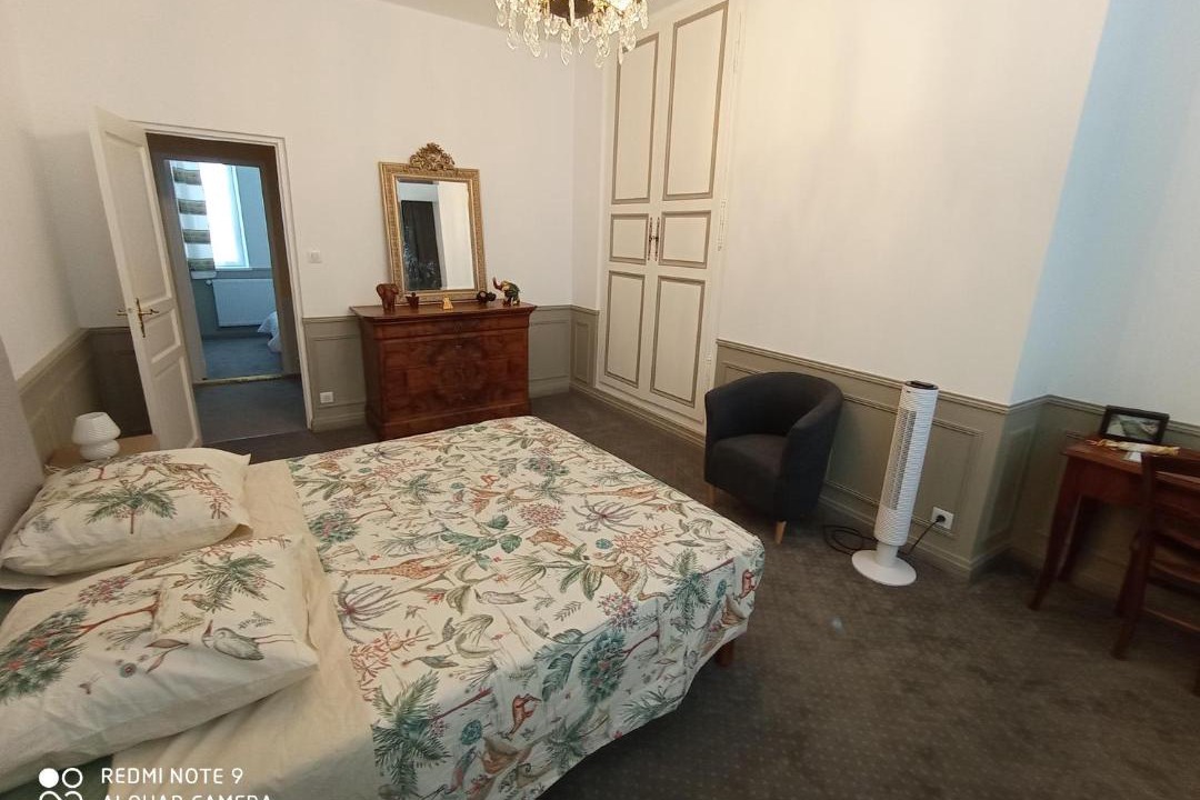 Photo of Bedroom in Saint-Jean-de-Losne