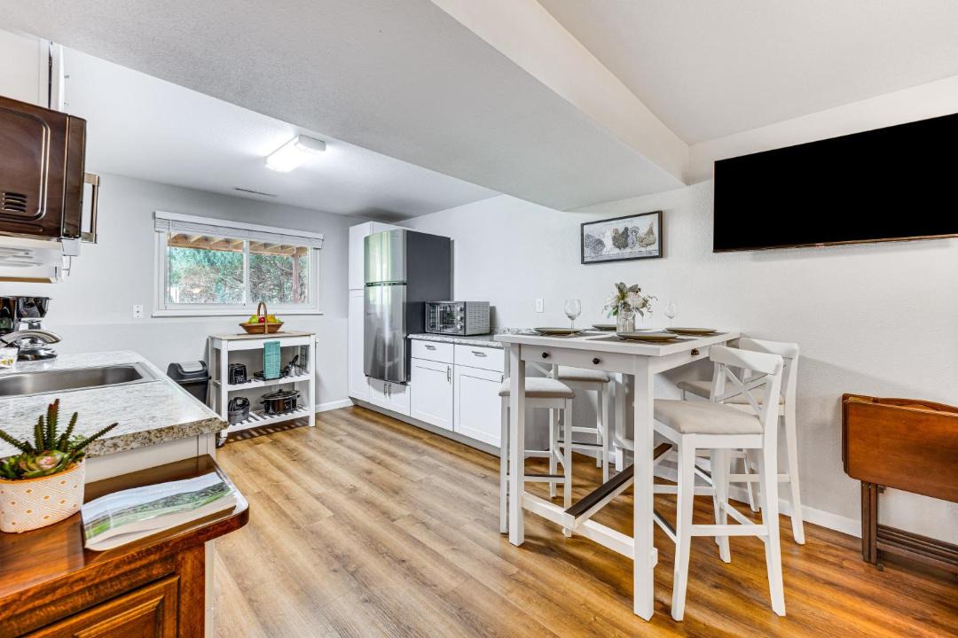Photo of Livingroom in Northeast Colorado Springs