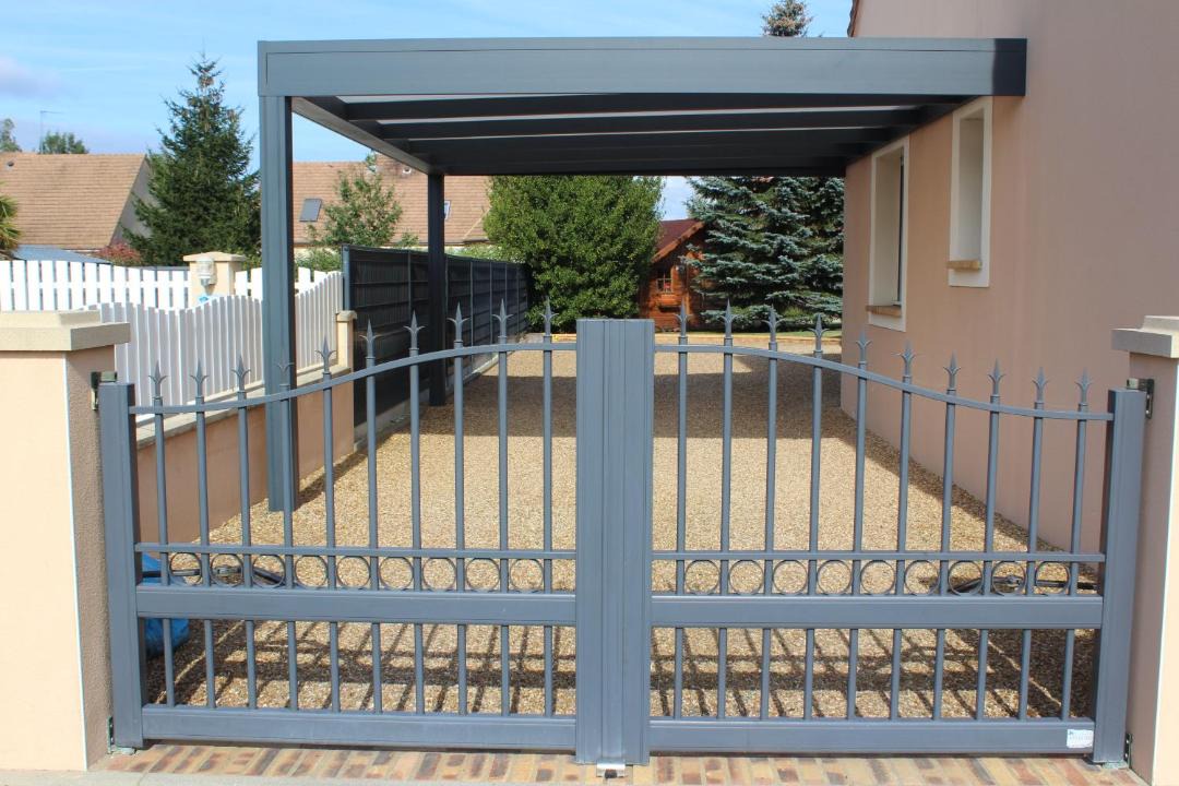 Photo of Others in Fille