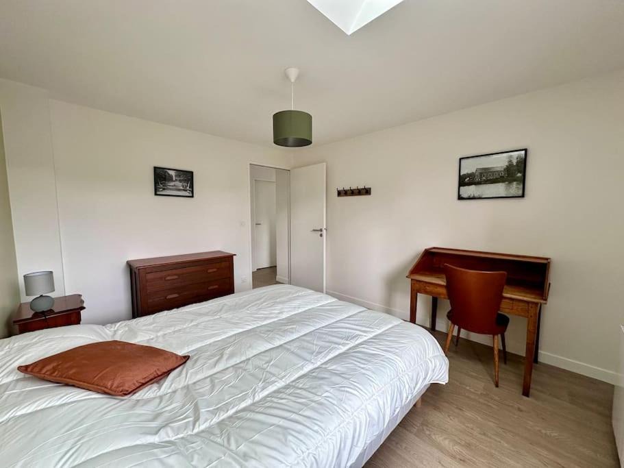 Photo of Bedroom in Irodouer