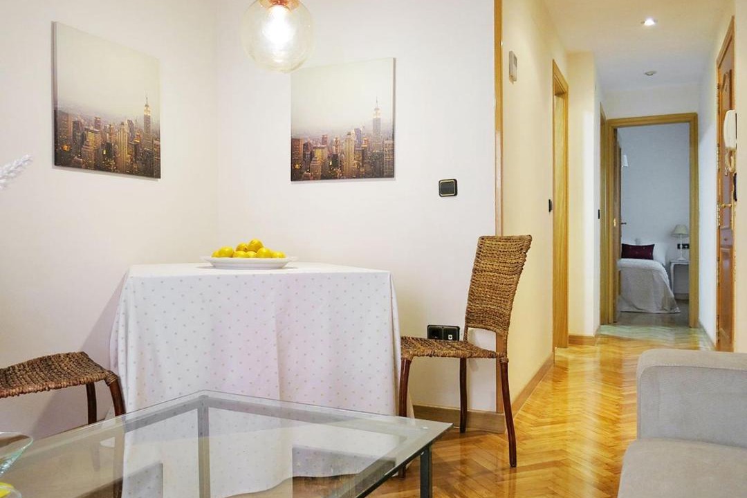 Photo of Livingroom in Golden Triangle of Art