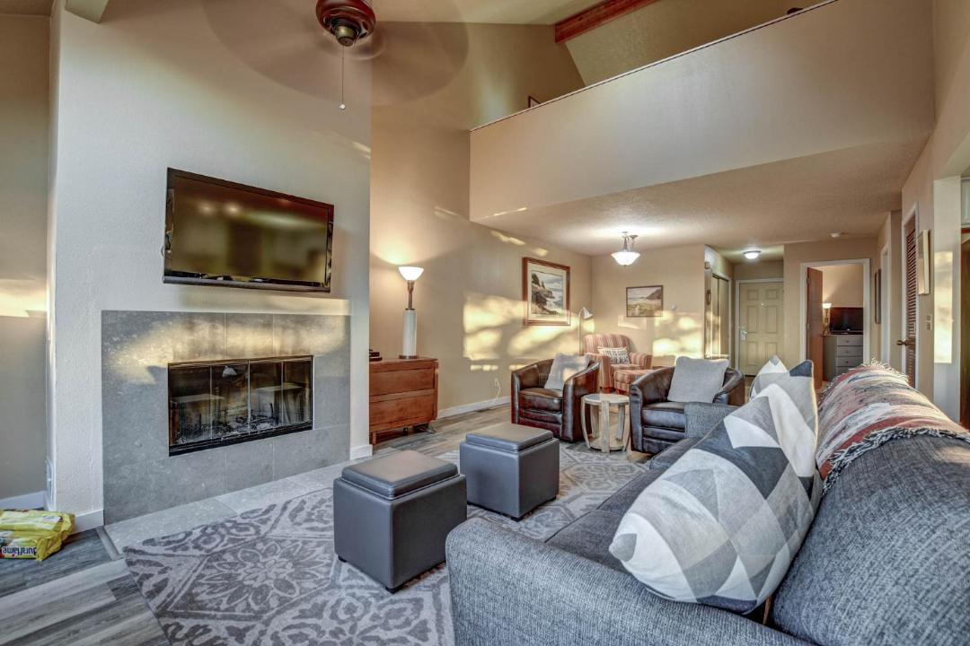 Photo of Others in Downtown Cannon Beach