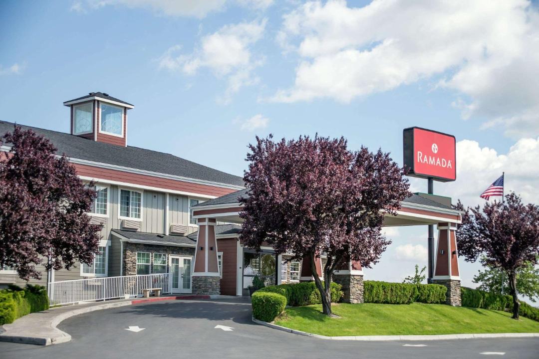Photo of Buildings in Moses Lake