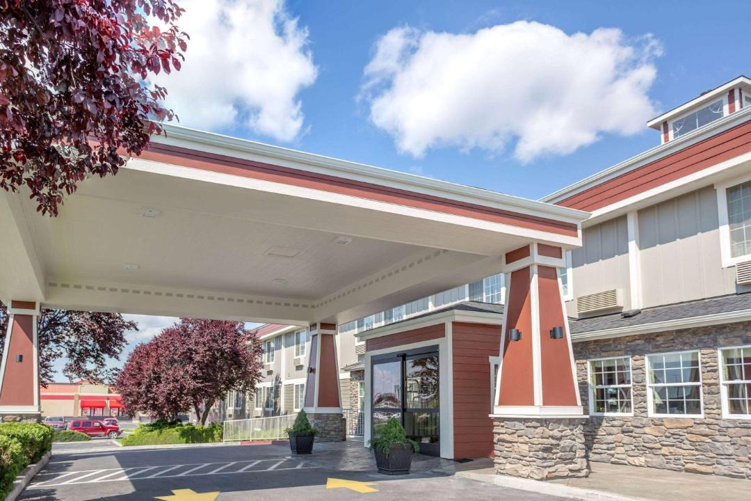 Photo of Buildings in Moses Lake