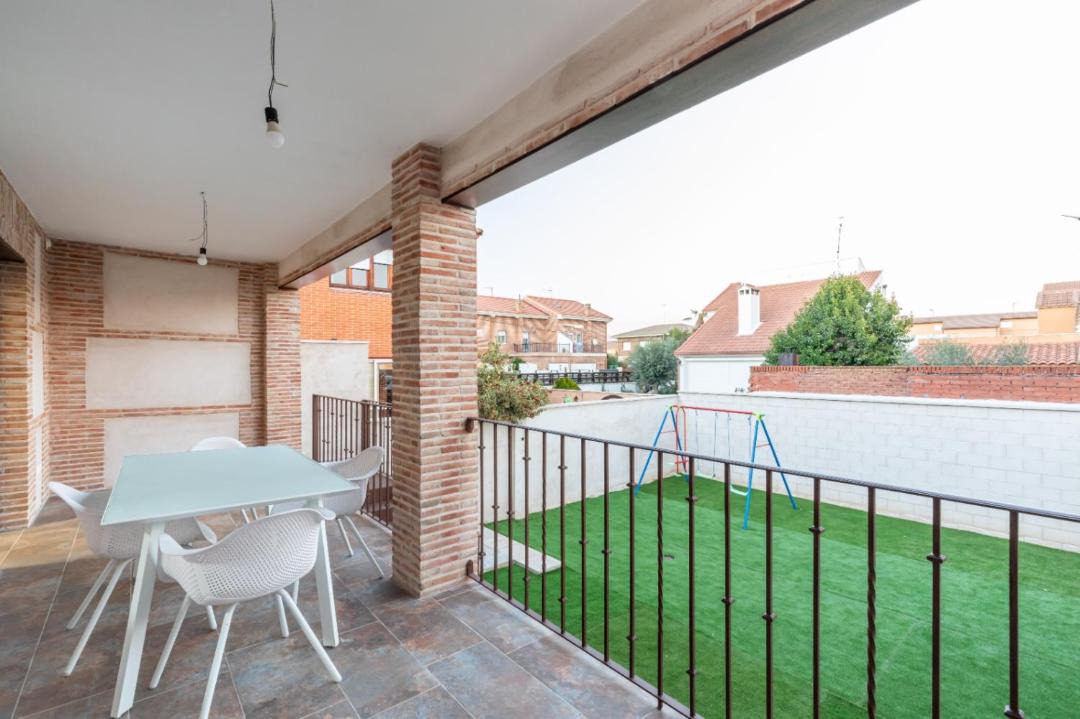 Photo of Patio Balcony in Alovera