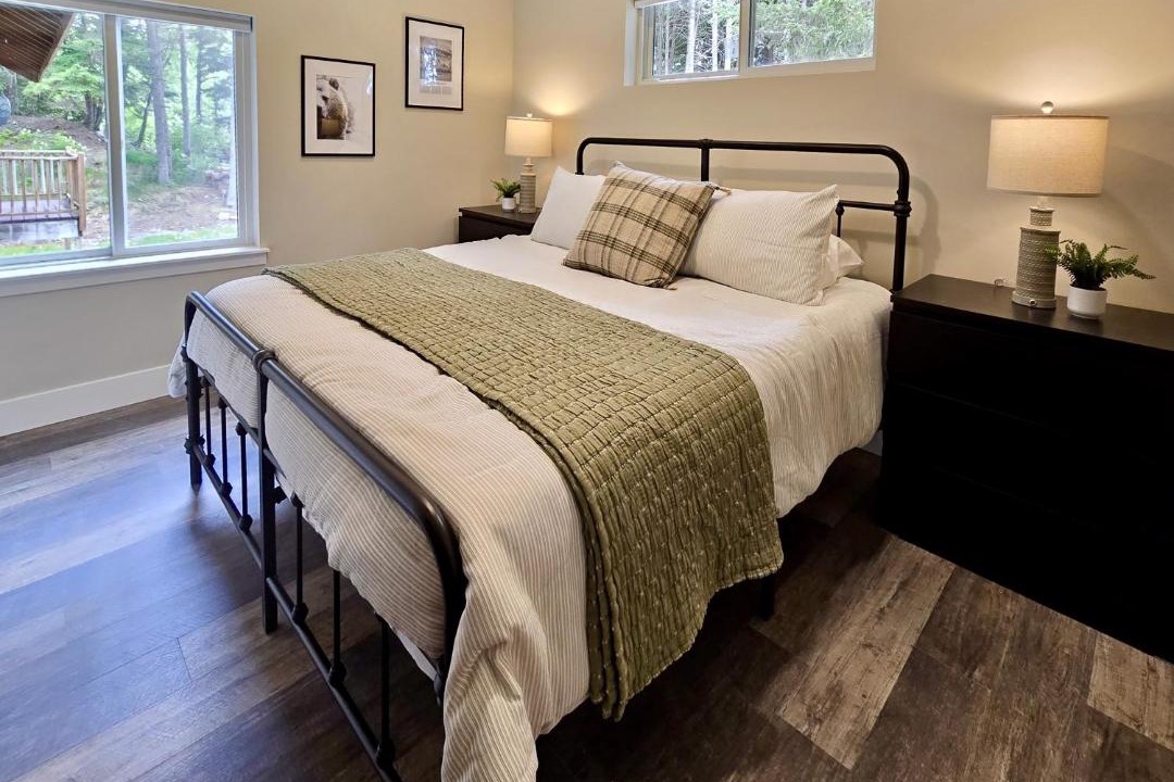 Photo of Bedroom in Girdwood