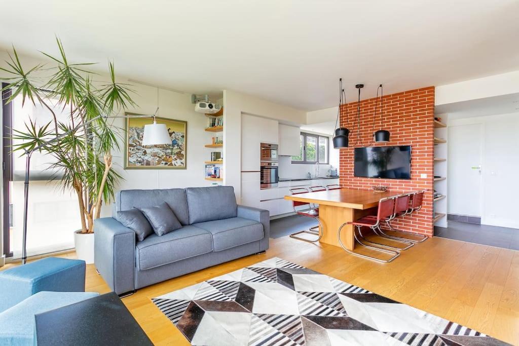 Photo of Livingroom in Saint-Cloud