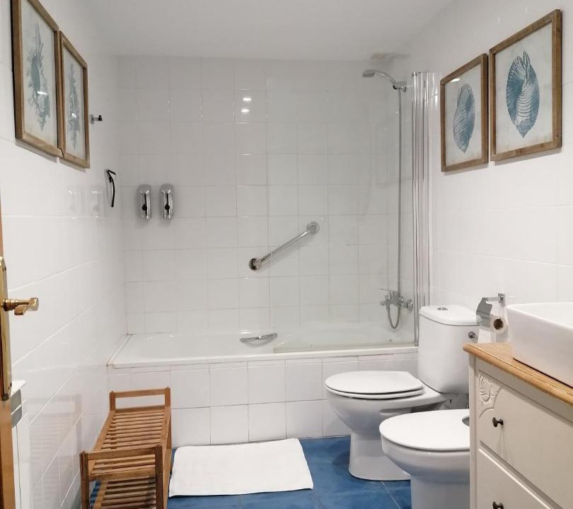Photo of Bathroom in Magana