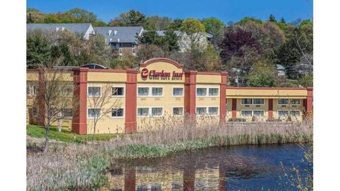 Photo of Others in New London