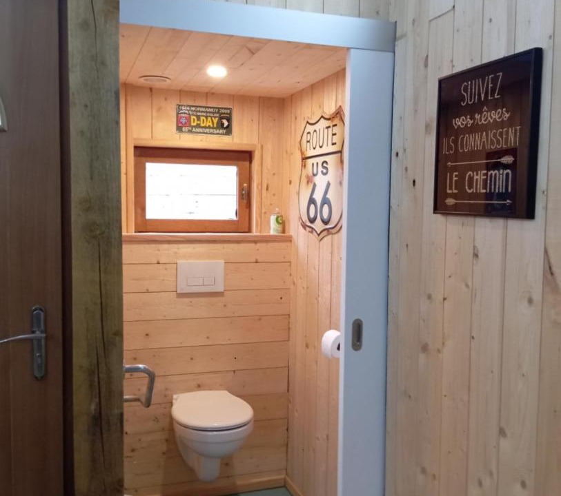 Photo of Bathroom in La Neuville-du-Bosc