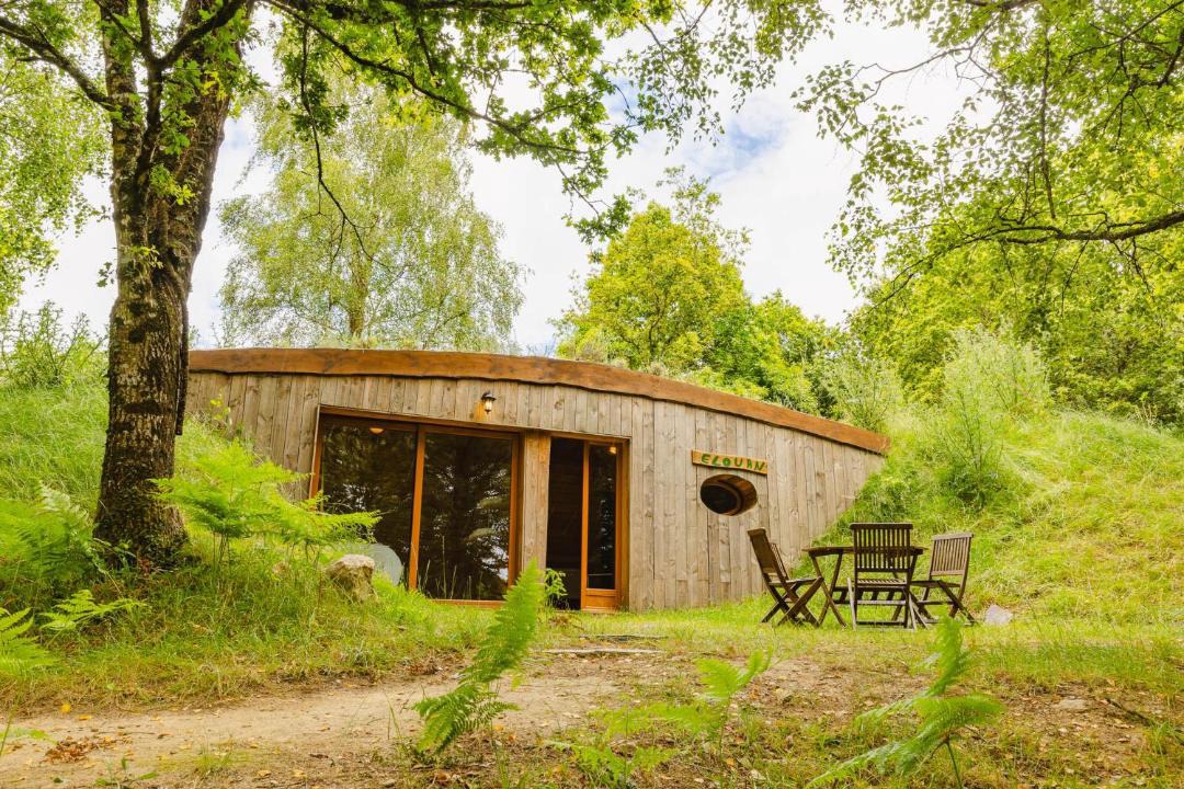 Photo of Buildings in Saint-Nicolas des Eaux
